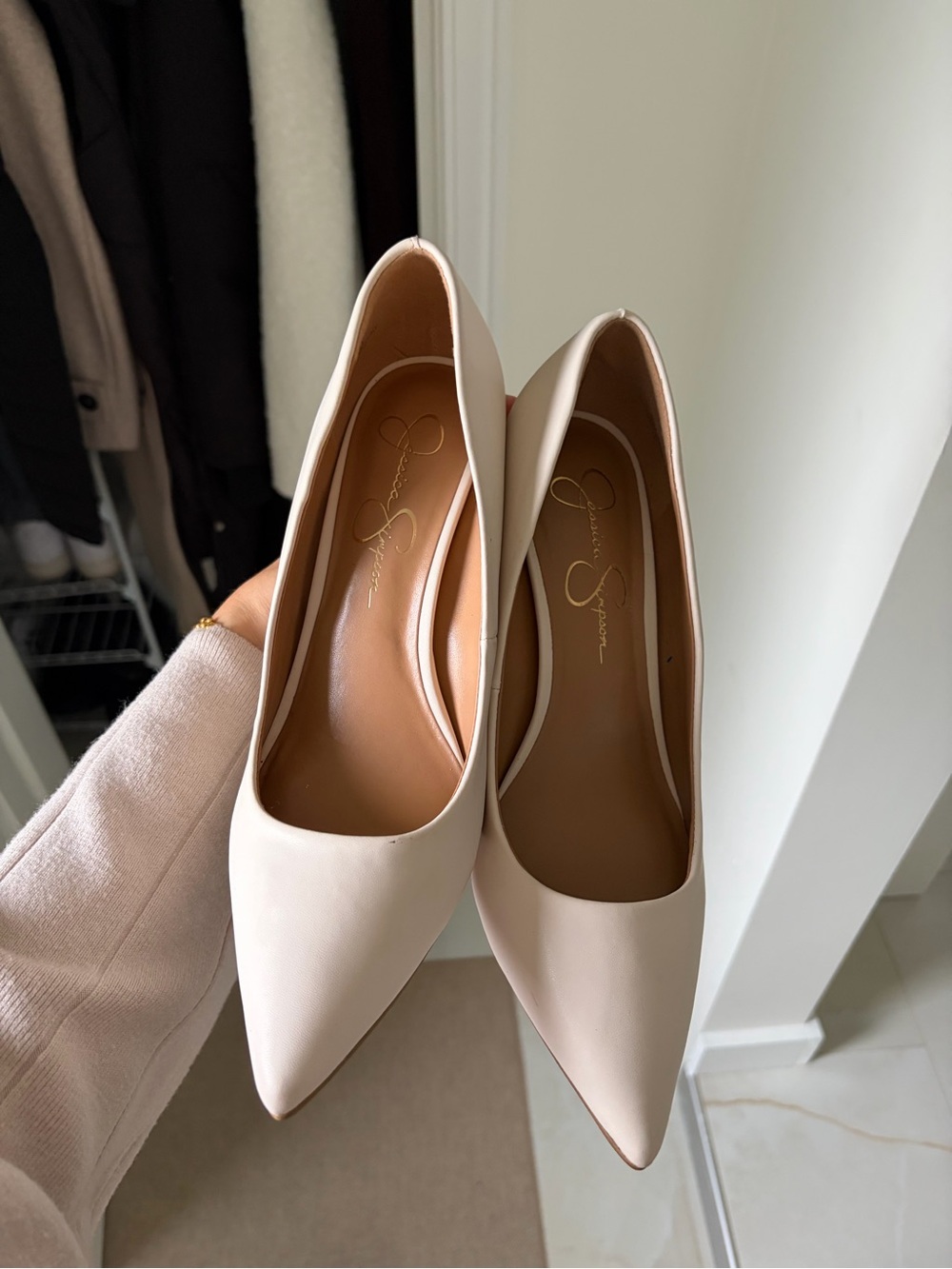 Jessica Simpson Blush Pointed-Toe Pumps